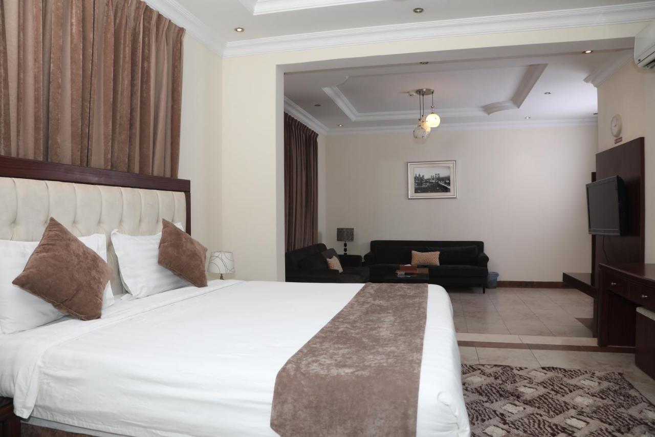 Samaya Suites Riyadh Bagian luar foto